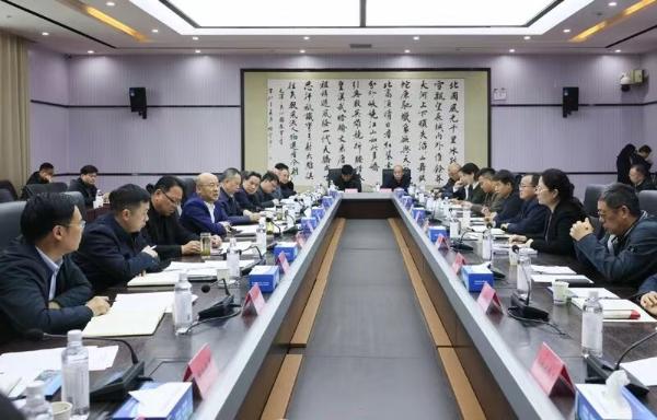 汪华东到相山经济开发区调研并主持召开民营企业家座谈会