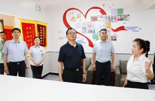 蒋曦调研督导物业服务工作