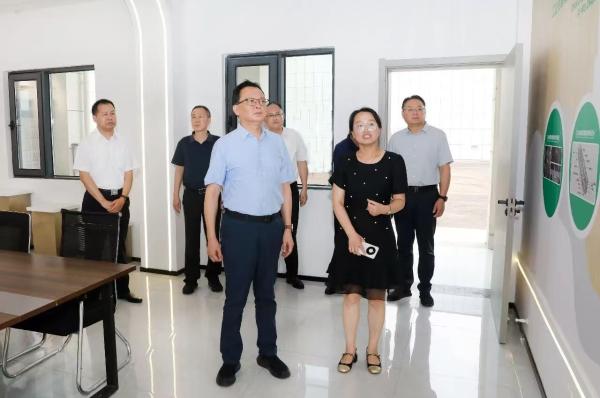 蒋曦调研群众身边不正之风和腐败问题集中整治工作